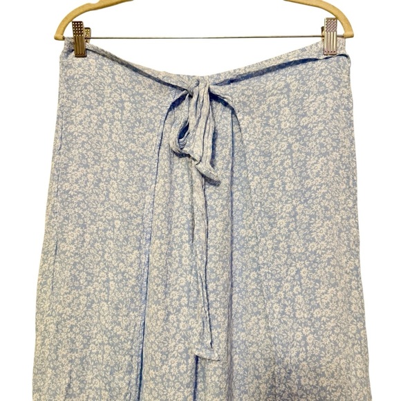 Blue Floral Wide-Leg Wrap Pants - Picture 2 of 4